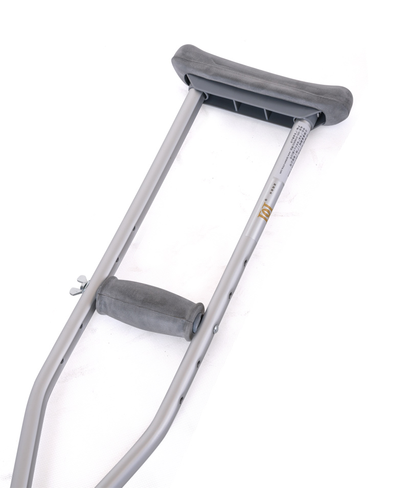 9338 Underarm Crutches